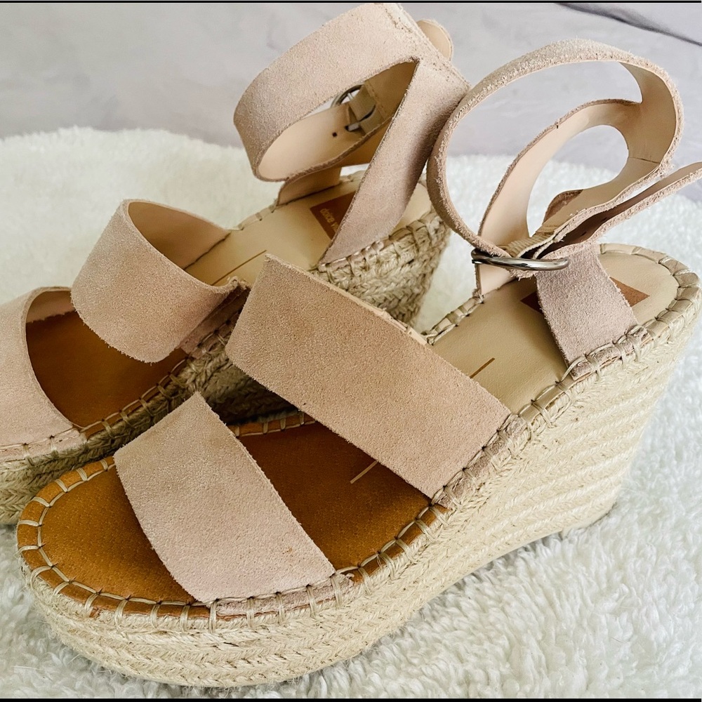 Dolce vita “Shae” wedge 3.5 gently loved!